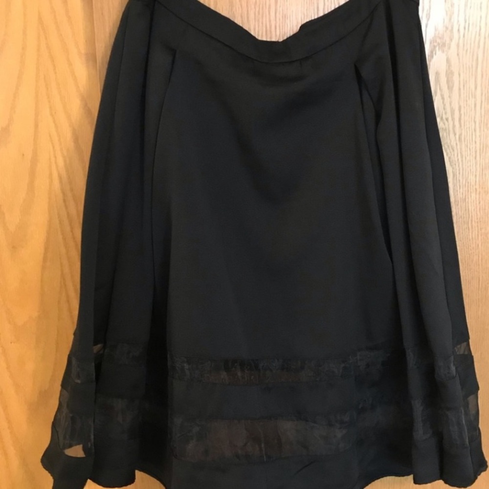 EUC Torrid Black Circle Skirt